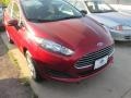 Ruby Red - Fiesta SE Sedan Photo No. 4