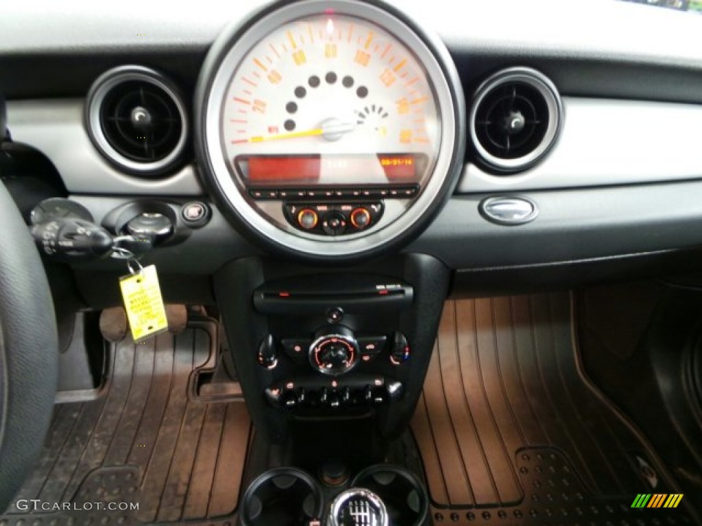 2011 Cooper Hardtop - Interchange Yellow / Carbon Black photo #23