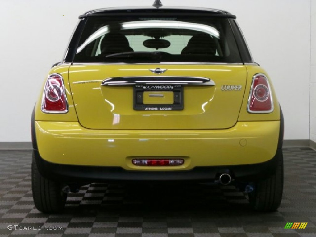 2011 Cooper Hardtop - Interchange Yellow / Carbon Black photo #37