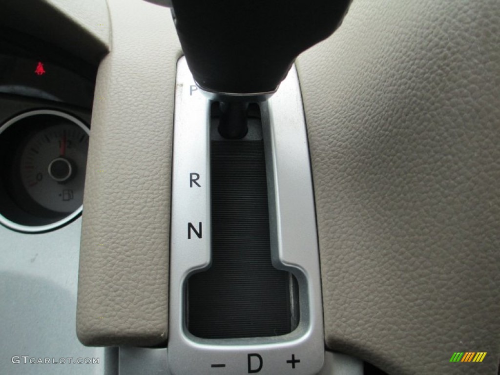 2009 Routan SE - Antigua Blue Metallic / Ceylon Beige photo #20