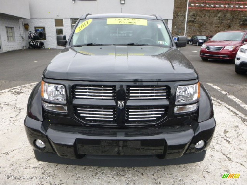 2011 Nitro Heat 4.0 4x4 - Brilliant Black Crystal Pearl / Dark Slate Gray photo #8