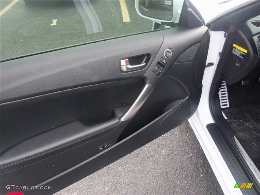 2014 Hyundai Genesis Coupe 3.8L Ultimate Ultimate Black Leather Door Panel Photo #92055089