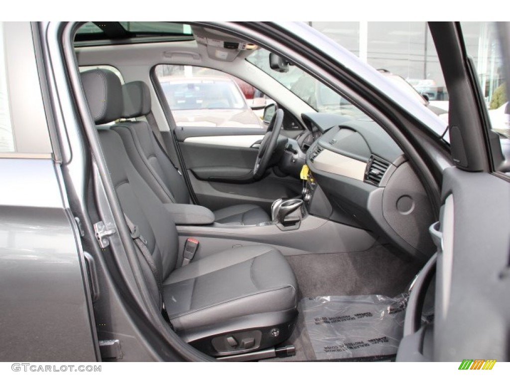 2014 BMW X1 xDrive28i Front Seat Photo #92059403