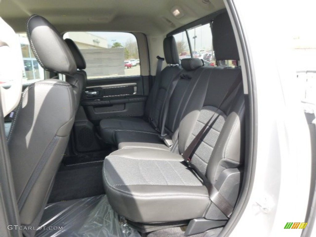 2014 1500 Sport Crew Cab 4x4 - Bright Silver Metallic / Black photo #12