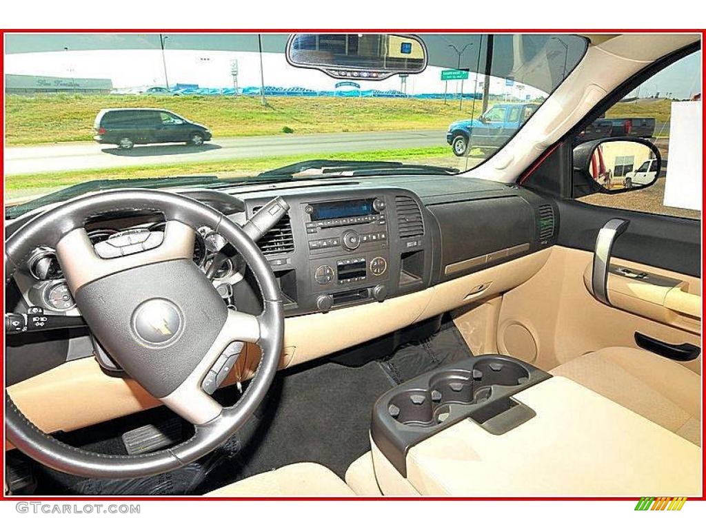 2007 Silverado 1500 LT Extended Cab - Victory Red / Light Cashmere/Ebony Black photo #24