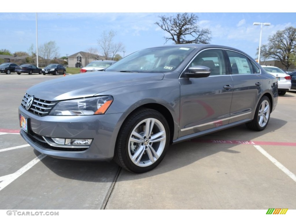 2014 Passat TDI SEL Premium - Platinum Gray Metallic / Titan Black photo #1