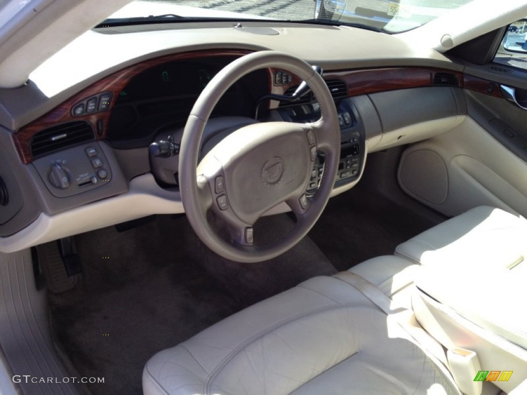 2003 DeVille Sedan - White Diamond / Neutral Shale Beige photo #14
