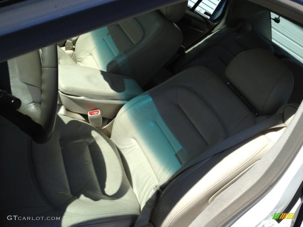 2003 DeVille Sedan - White Diamond / Neutral Shale Beige photo #18
