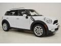 Light White - Cooper S Countryman Photo No. 2