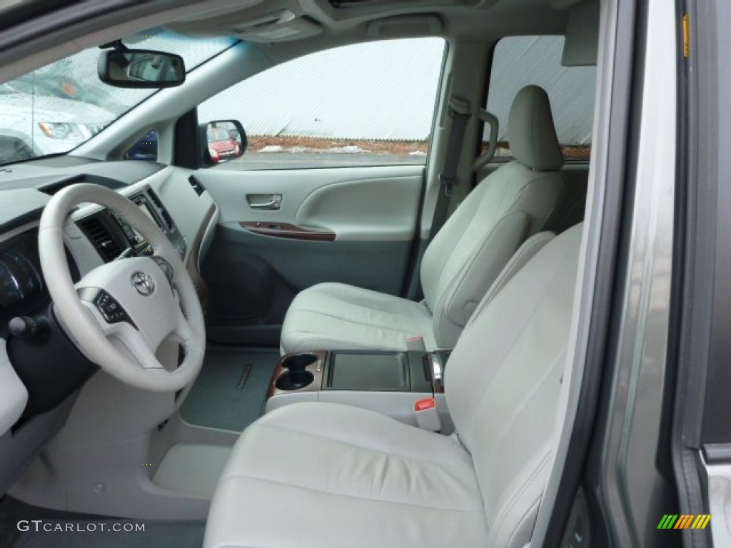 2012 Sienna XLE AWD - Cypress Green Pearl / Light Gray photo #4