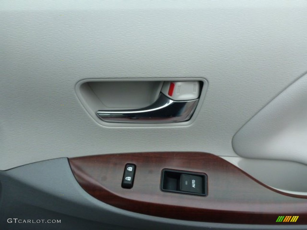 2012 Sienna XLE AWD - Cypress Green Pearl / Light Gray photo #12