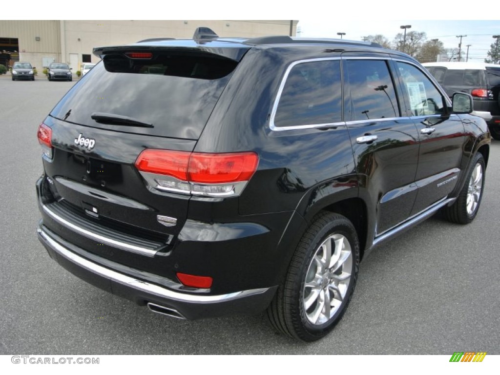 2014 Grand Cherokee Summit 4x4 - Brilliant Black Crystal Pearl / Summit Morocco Black Natura Leather photo #6