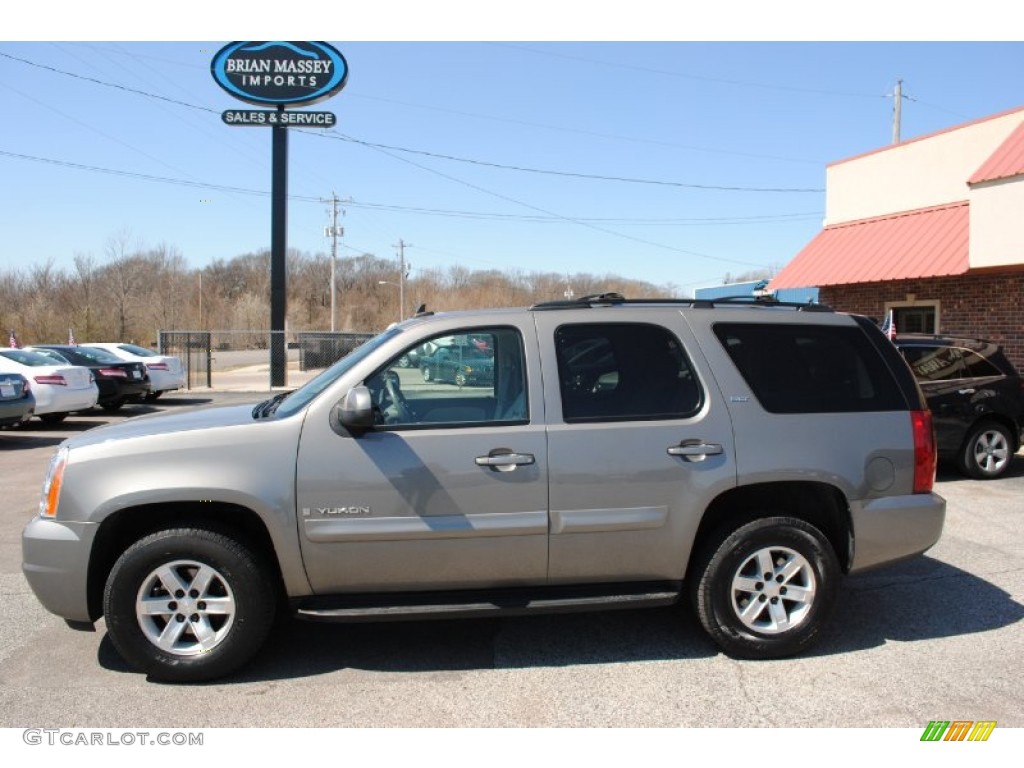 2007 Yukon SLT - Steel Gray Metallic / Light Titanium photo #2