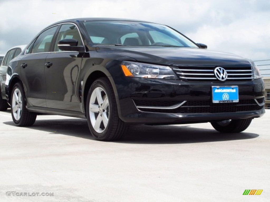 2014 Passat 1.8T SE - Black / Titan Black photo #1