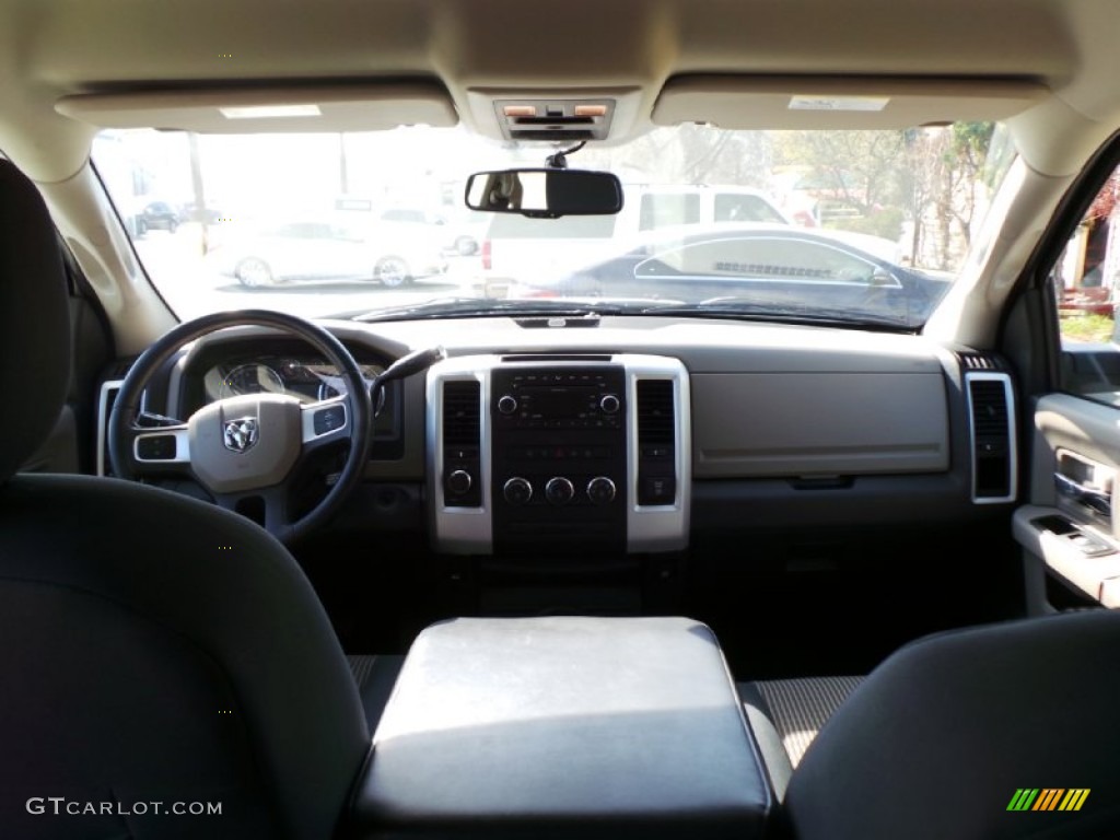 2009 Ram 1500 SLT Crew Cab 4x4 - Stone White / Dark Slate Gray photo #15