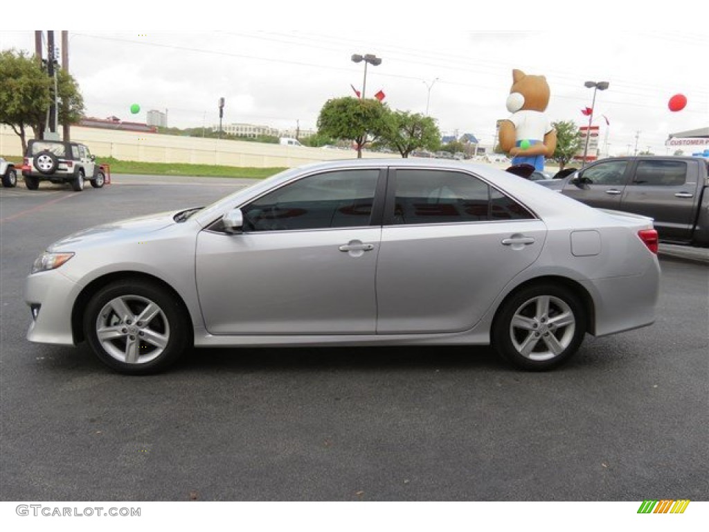 Classic Silver Metallic 2014 Toyota Camry SE Exterior Photo #92098874