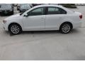 Pure White - Jetta SE Sedan Photo No. 4