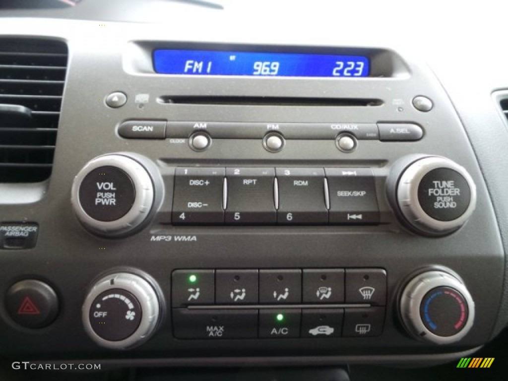 2007 Honda Civic LX Sedan Controls Photo #92105498