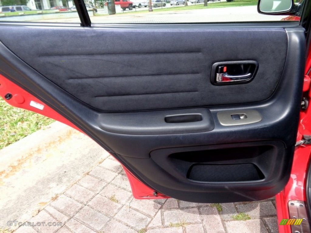 2002 Lexus IS 300 Door Panel Photos