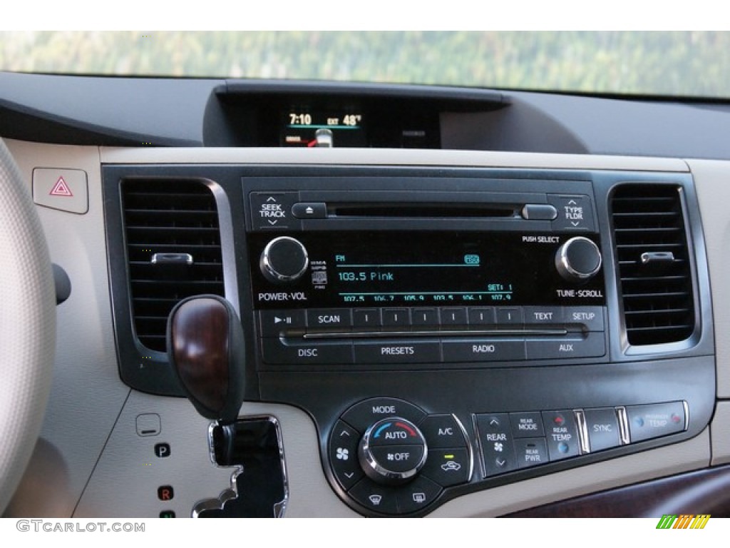 2014 Sienna XLE AWD - Silver Sky Metallic / Light Gray photo #6