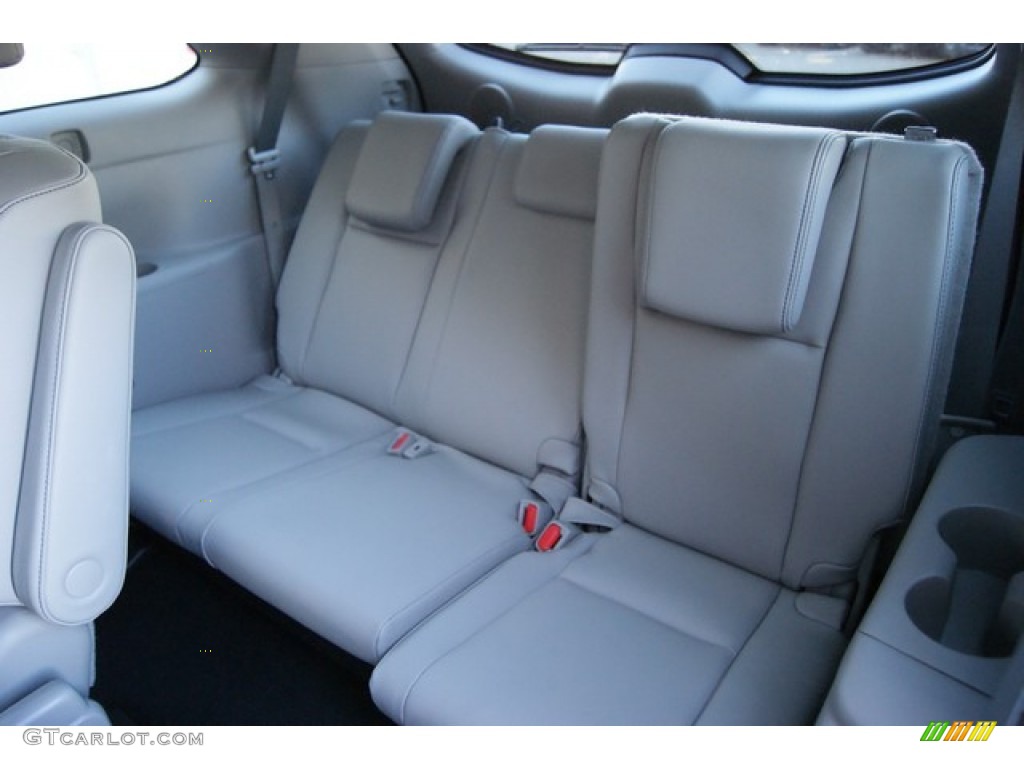 2014 Toyota Highlander Limited Platinum AWD Rear Seat Photos