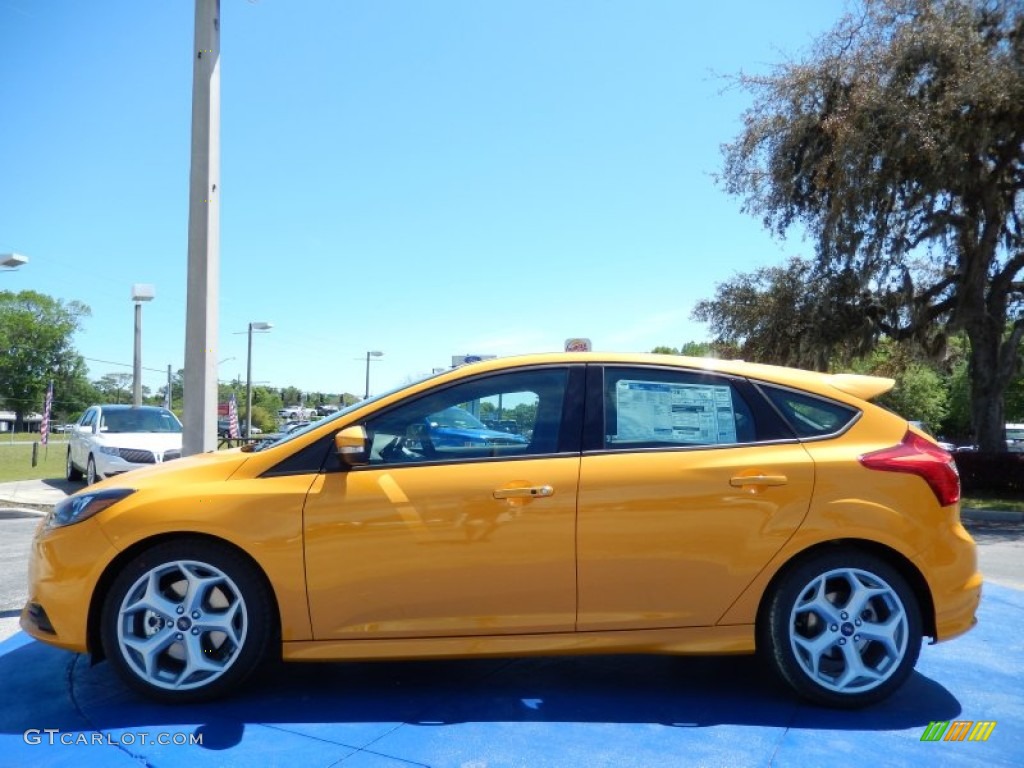 Tangerine Scream 2014 Ford Focus ST Hatchback Exterior Photo #92114018