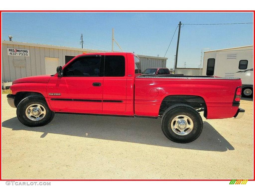 2001 Ram 2500 SLT Quad Cab - Flame Red / Agate photo #2