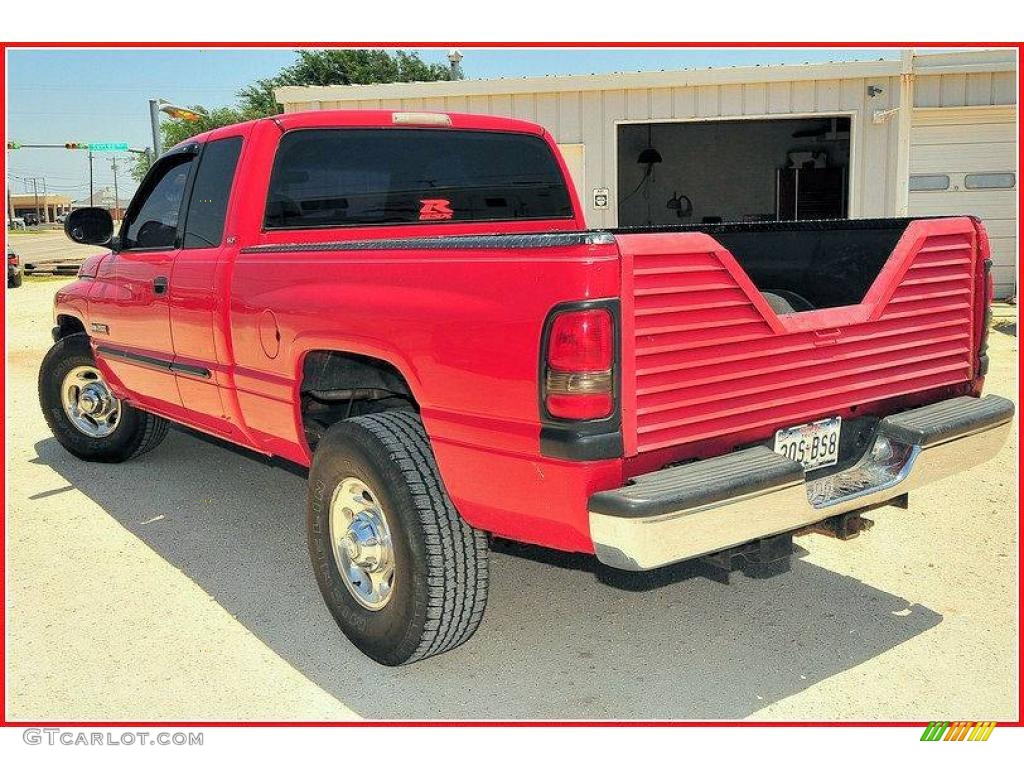 2001 Ram 2500 SLT Quad Cab - Flame Red / Agate photo #3