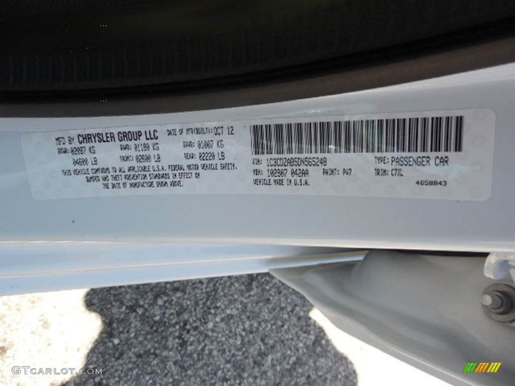 2013 Avenger SE - New Bright White / Black/Light Frost Beige photo #22