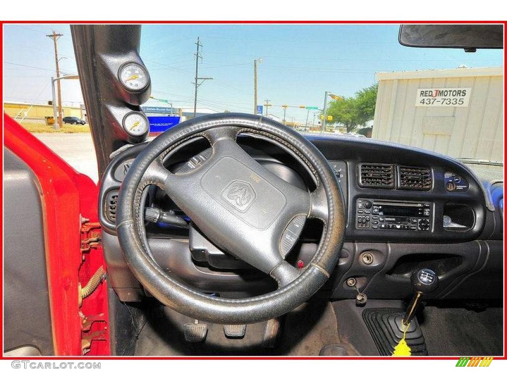 2001 Ram 2500 SLT Quad Cab - Flame Red / Agate photo #28