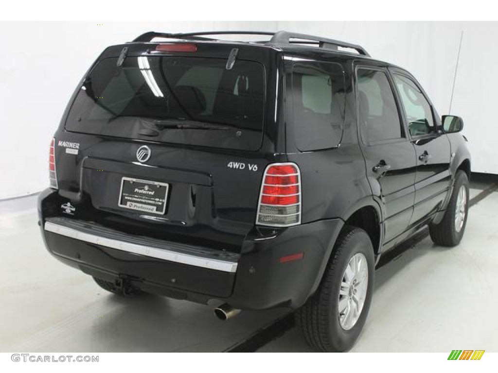 2007 Mariner Premier 4WD - Black / Black photo #8