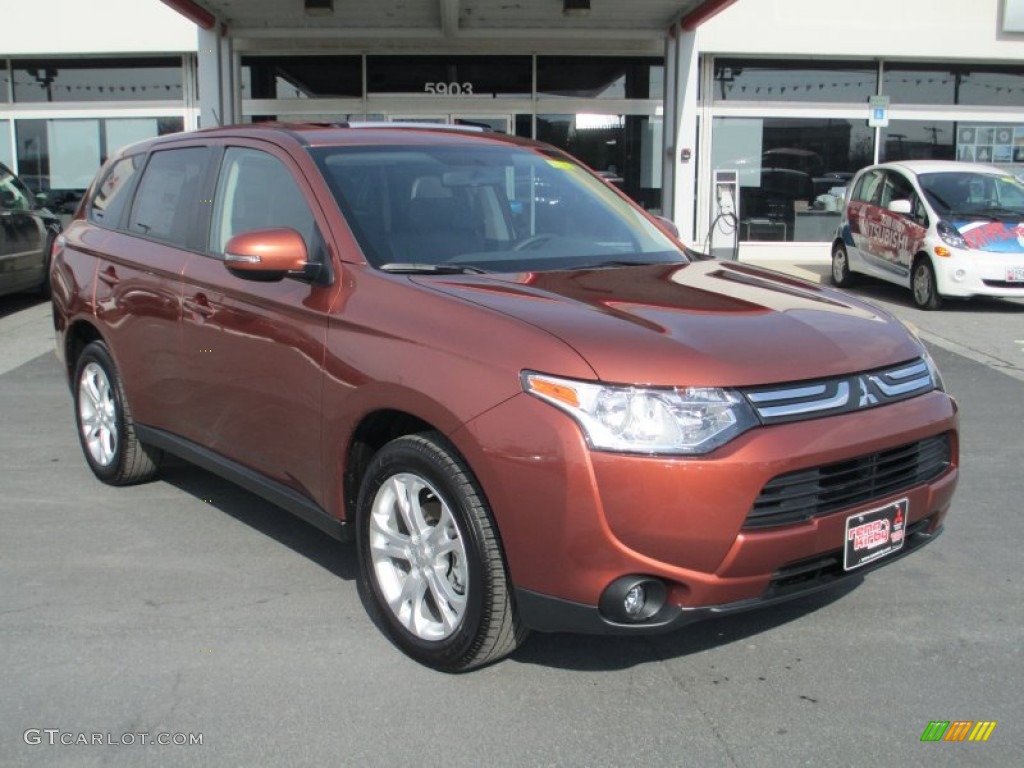 2014 Outlander SE S-AWC - Copper Metallic / Black photo #1