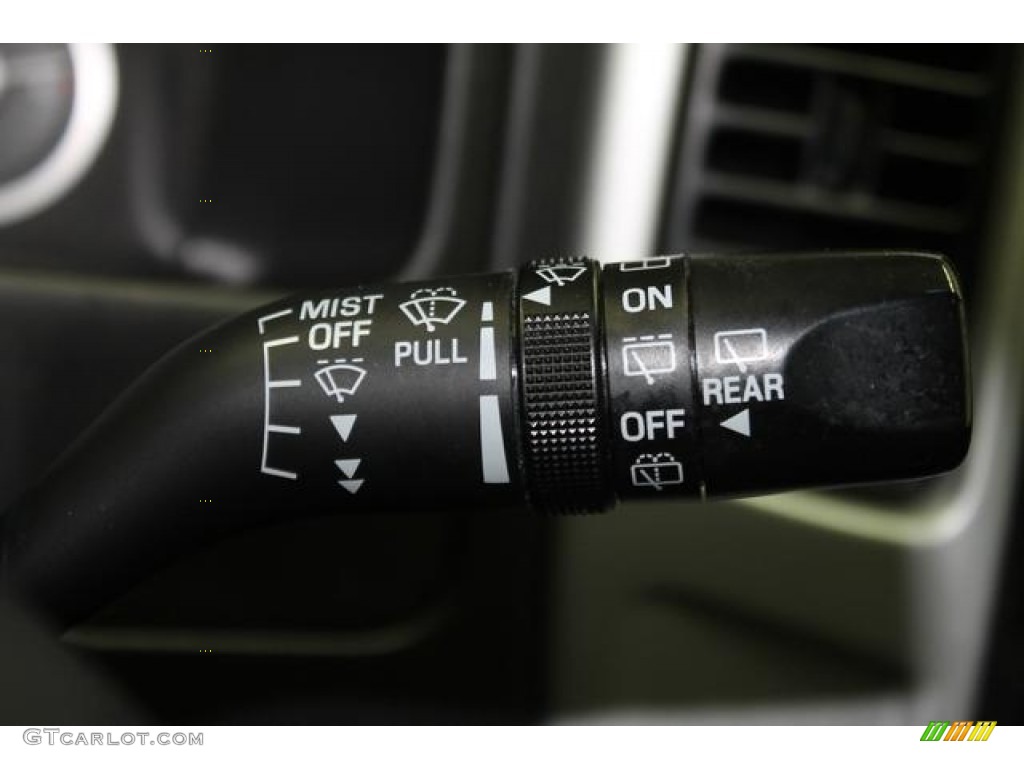 2007 Mariner Premier 4WD - Black / Black photo #42