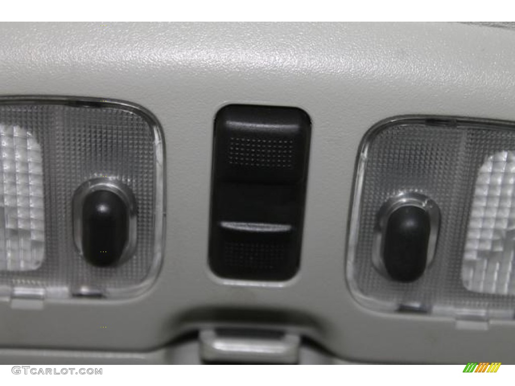 2007 Mariner Premier 4WD - Black / Black photo #46