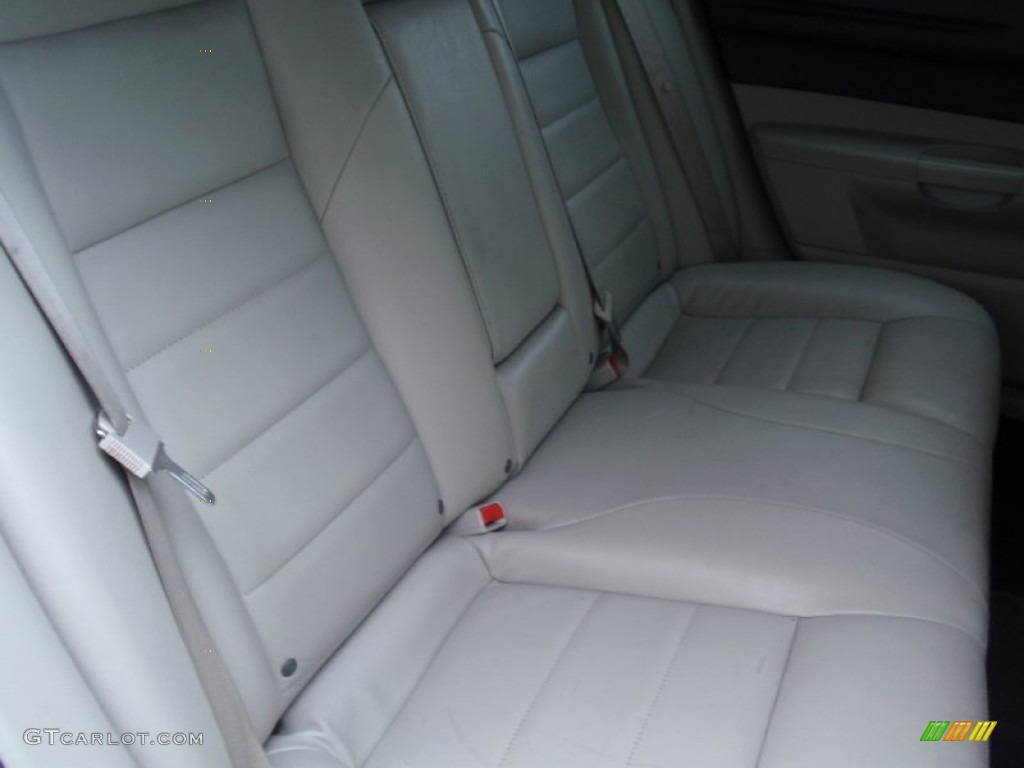 2005 Magnum SXT - Cool Vanilla White / Dark Slate Gray/Light Graystone photo #32
