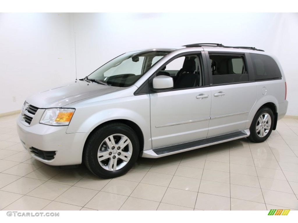 2010 Grand Caravan SXT Crew - Bright Silver Metallic / Dark Slate Gray/Light Shale photo #3