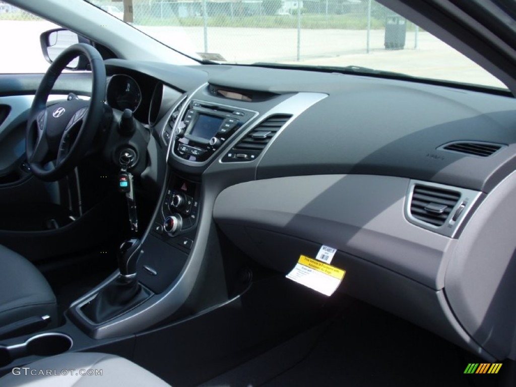 2014 Elantra Limited Sedan - Gray / Gray photo #18