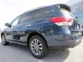 2014 Arctic Blue Metallic Nissan Pathfinder SV  photo #3