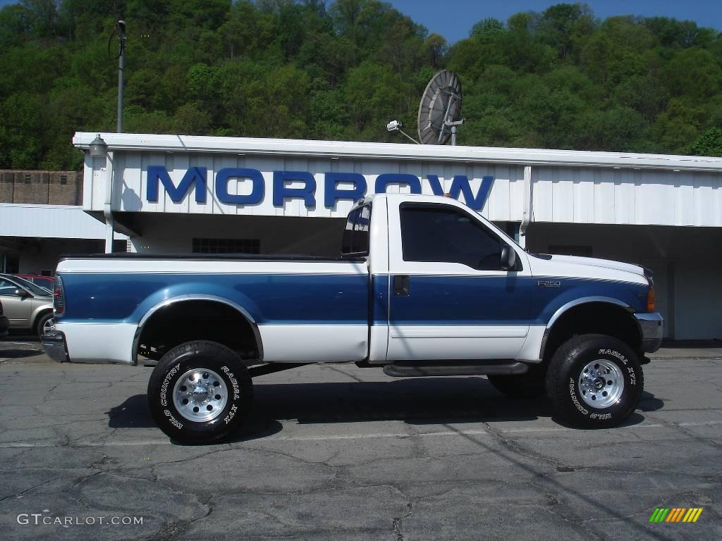 2001 F250 Super Duty XLT Regular Cab 4x4 - Oxford White / Medium Graphite photo #1