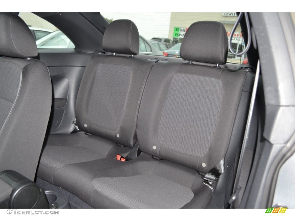 2013 Volkswagen Beetle 2.5L Rear Seat Photo #92139988