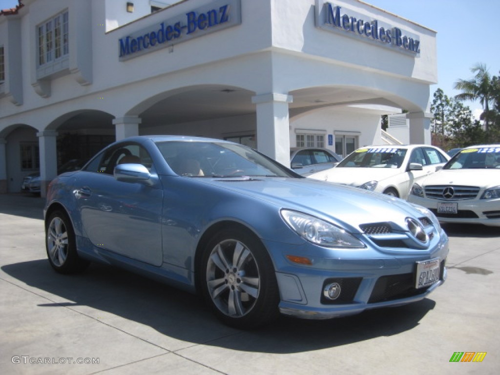 Quartz Blue Metallic Mercedes-Benz SLK