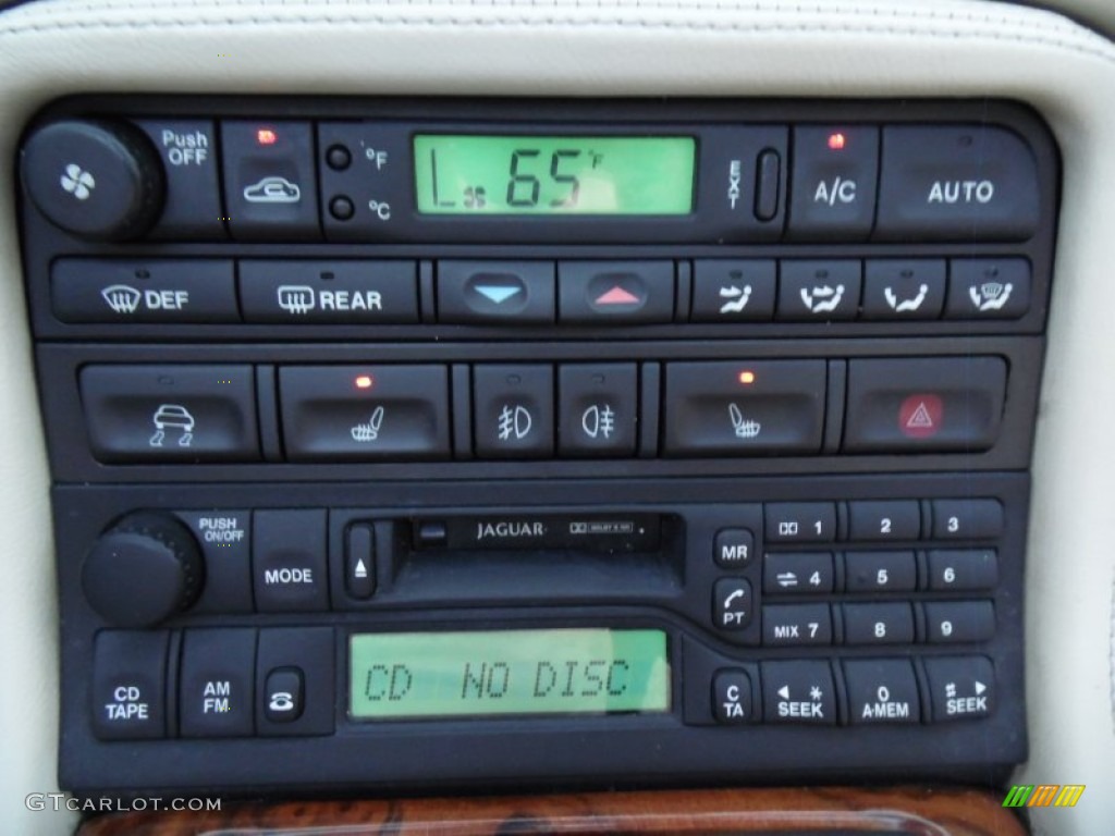 2003 Jaguar XK XK8 Convertible Controls Photo #92150788