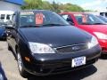 2005 Pitch Black Ford Focus ZX3 SE Coupe  photo #3