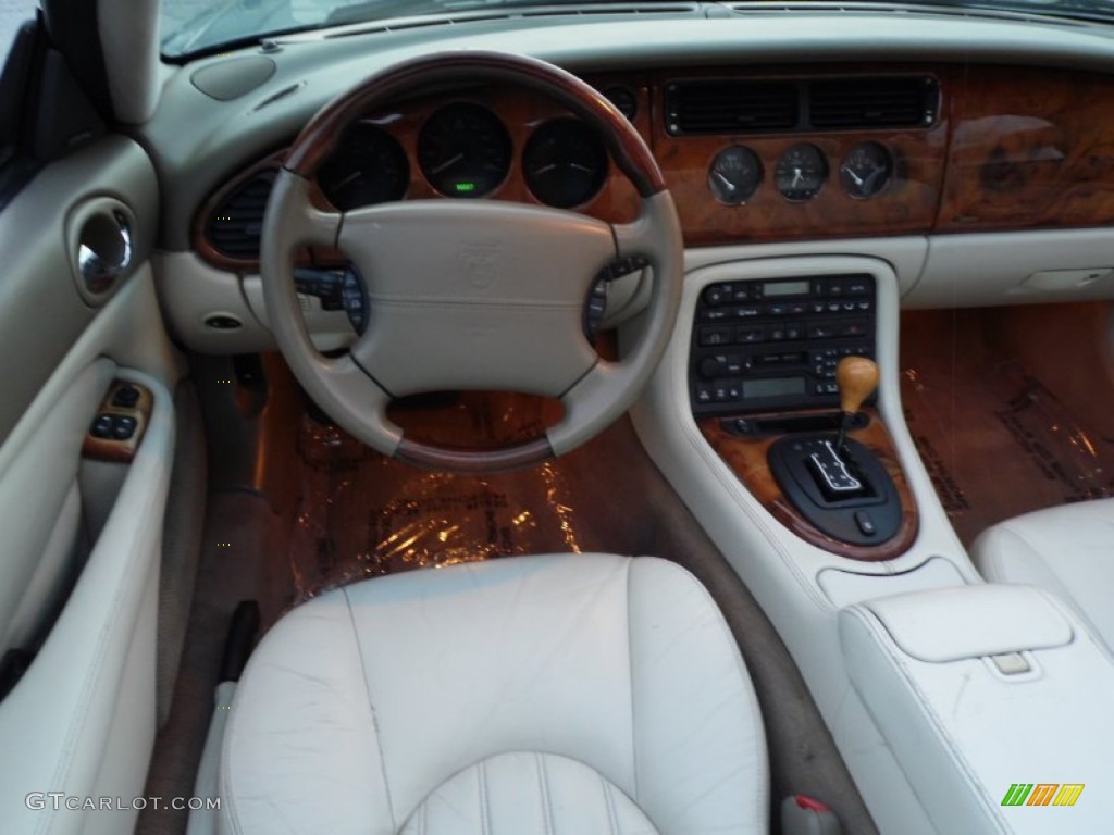 2003 XK XK8 Convertible - Pacific Blue Metallic / Ivory photo #13
