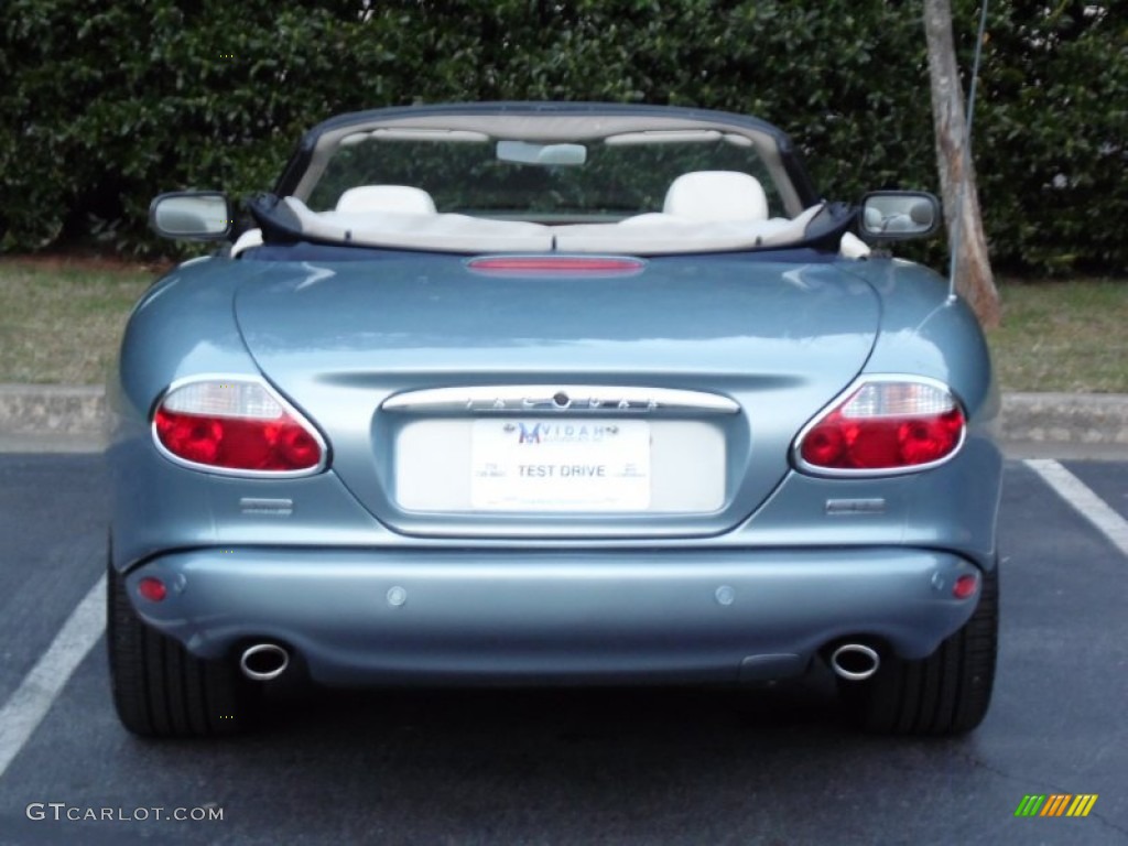 2003 XK XK8 Convertible - Pacific Blue Metallic / Ivory photo #38