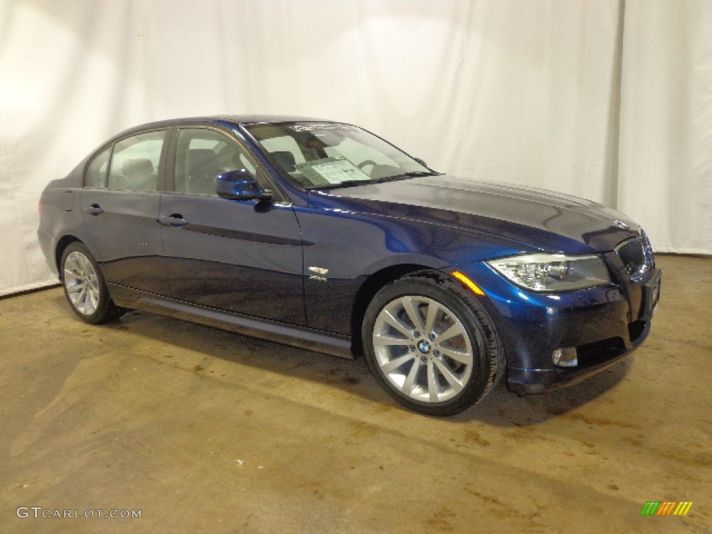 Deep Sea Blue Metallic BMW 3 Series