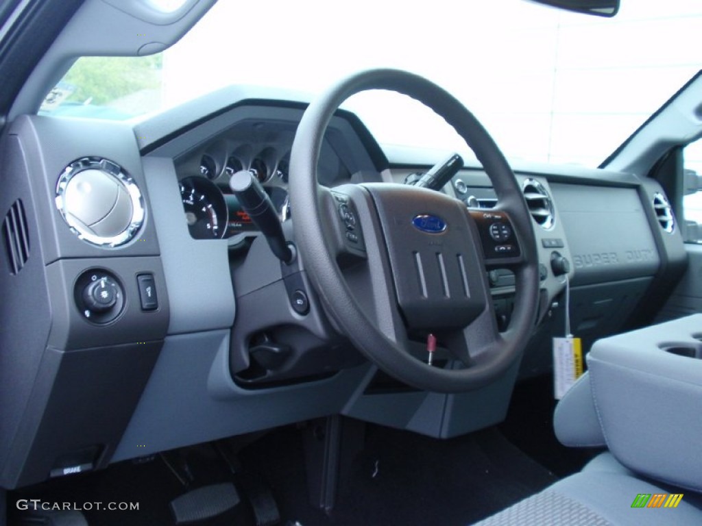 2014 F350 Super Duty XLT Crew Cab 4x4 - Ingot Silver Metallic / Steel photo #26