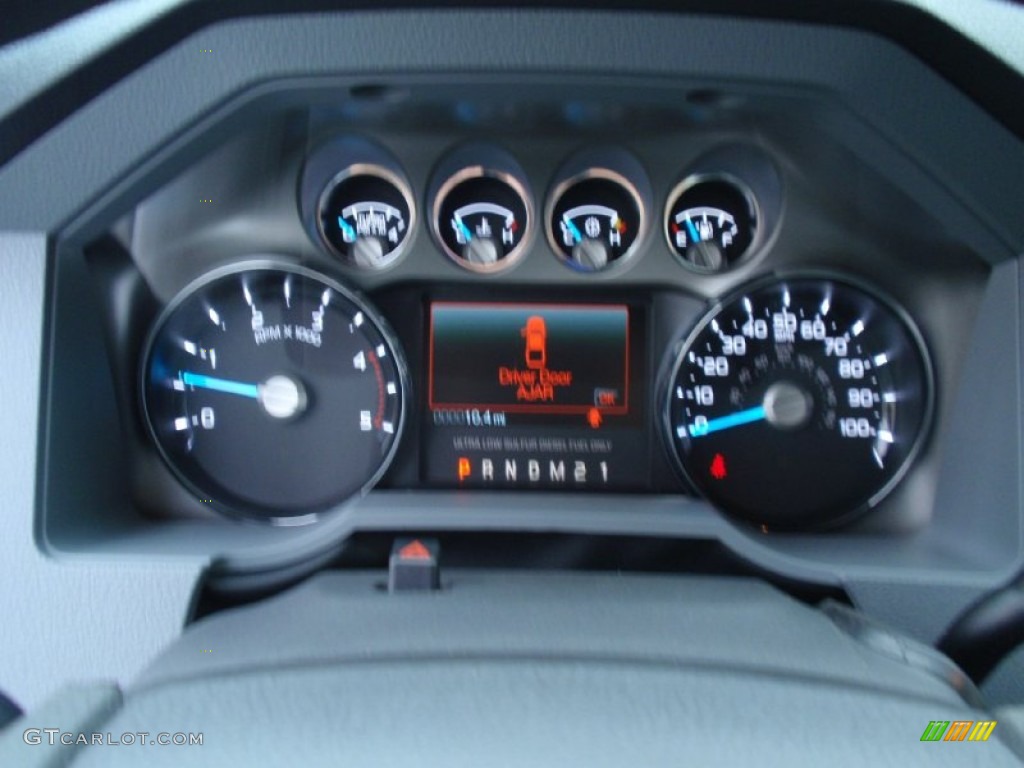 2014 F350 Super Duty XLT Crew Cab 4x4 - Ingot Silver Metallic / Steel photo #32