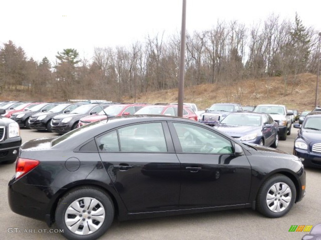 2014 Cruze LS - Black Granite Metallic / Jet Black/Medium Titanium photo #4