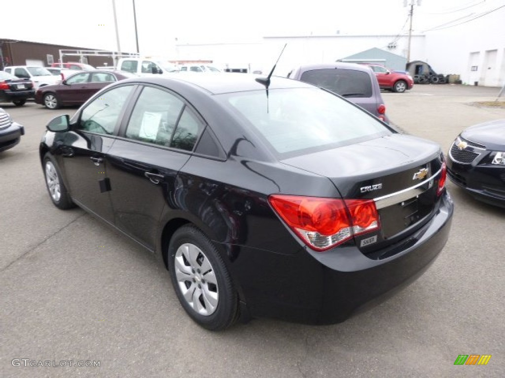 2014 Cruze LS - Black Granite Metallic / Jet Black/Medium Titanium photo #7